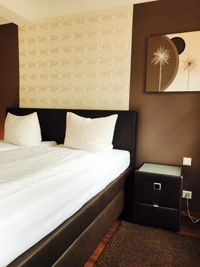 Zum Fehmelbauer Hotel Карлщат Екстериор снимка